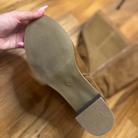 Universal Thread Brown Heeled Boots with Suede Finish - Picture 5 of 8